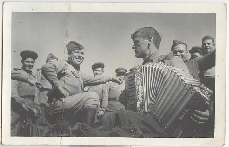 Старая фотография до восстановления