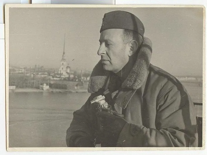 Старая фотография до восстановления