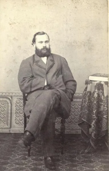 Старая фотография до восстановления