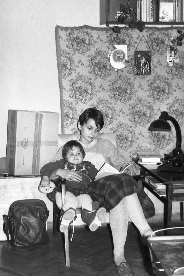 Мыльницы 90-х: спасаем качество — старая фотография до восстановления