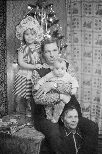 Разбор: мыльницы 90-х: спасаем качество — старая фотография до восстановления