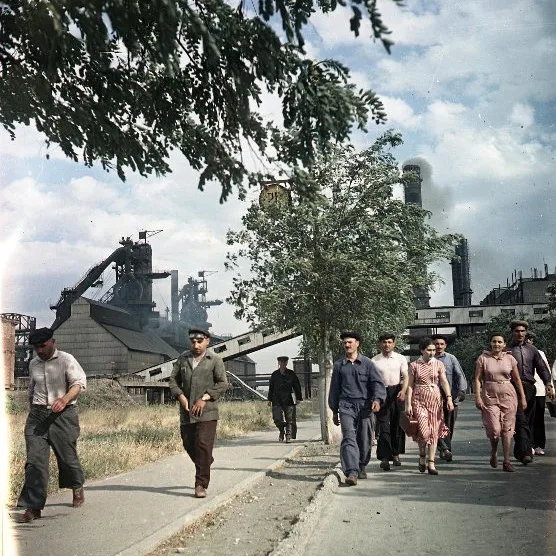Разбор: никаких скрытых списаний — старая фотография до восстановления