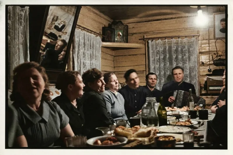 Совет: если кадр получился слишком темным — фотография после восстановления, возвращены цвет и резкость