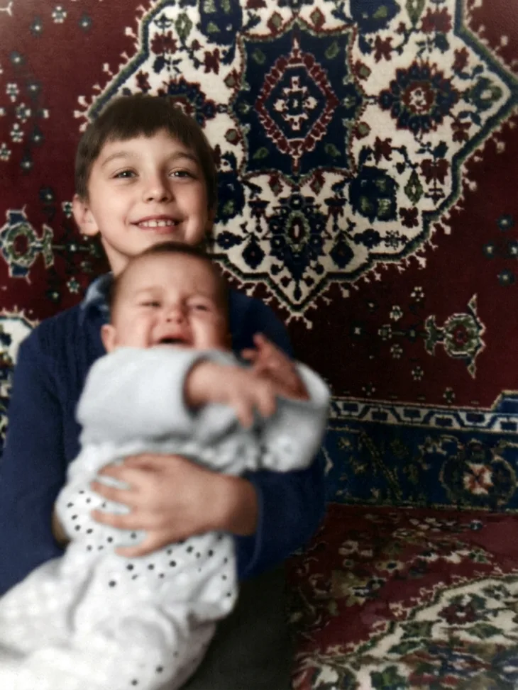 Совет: наши алгоритмы не делают лица искусственными — фотография после восстановления, возвращены цвет и резкость