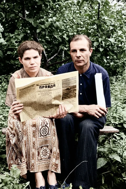 Светлая память о родителях — фотография после восстановления, возвращены цвет и резкость